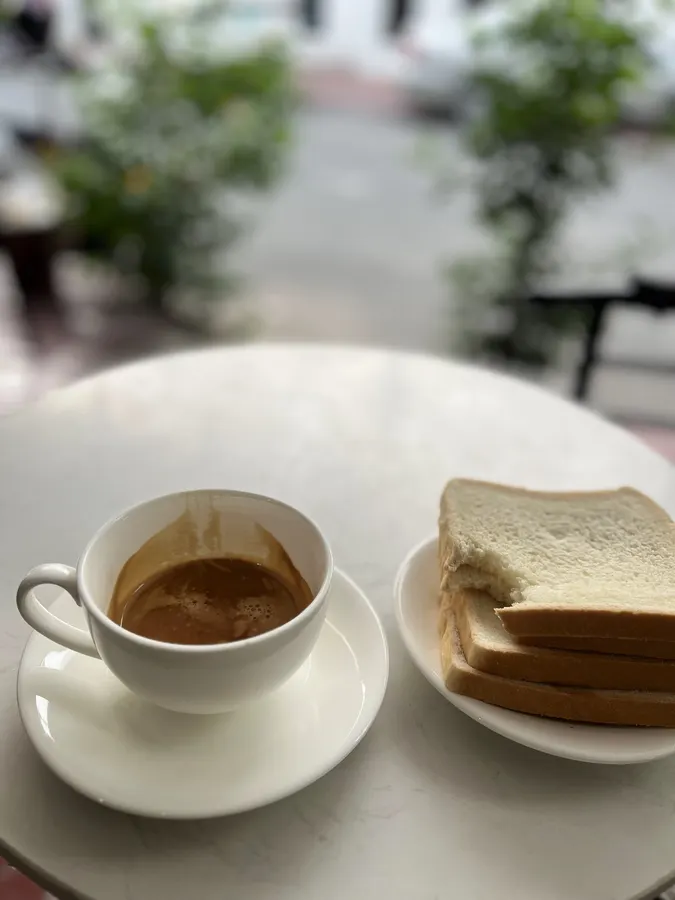 Hot espresso with toast